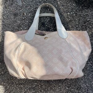 Louis Vuitton Limited Edition Monogram Canvas Cabas Ipanema PM Tote.